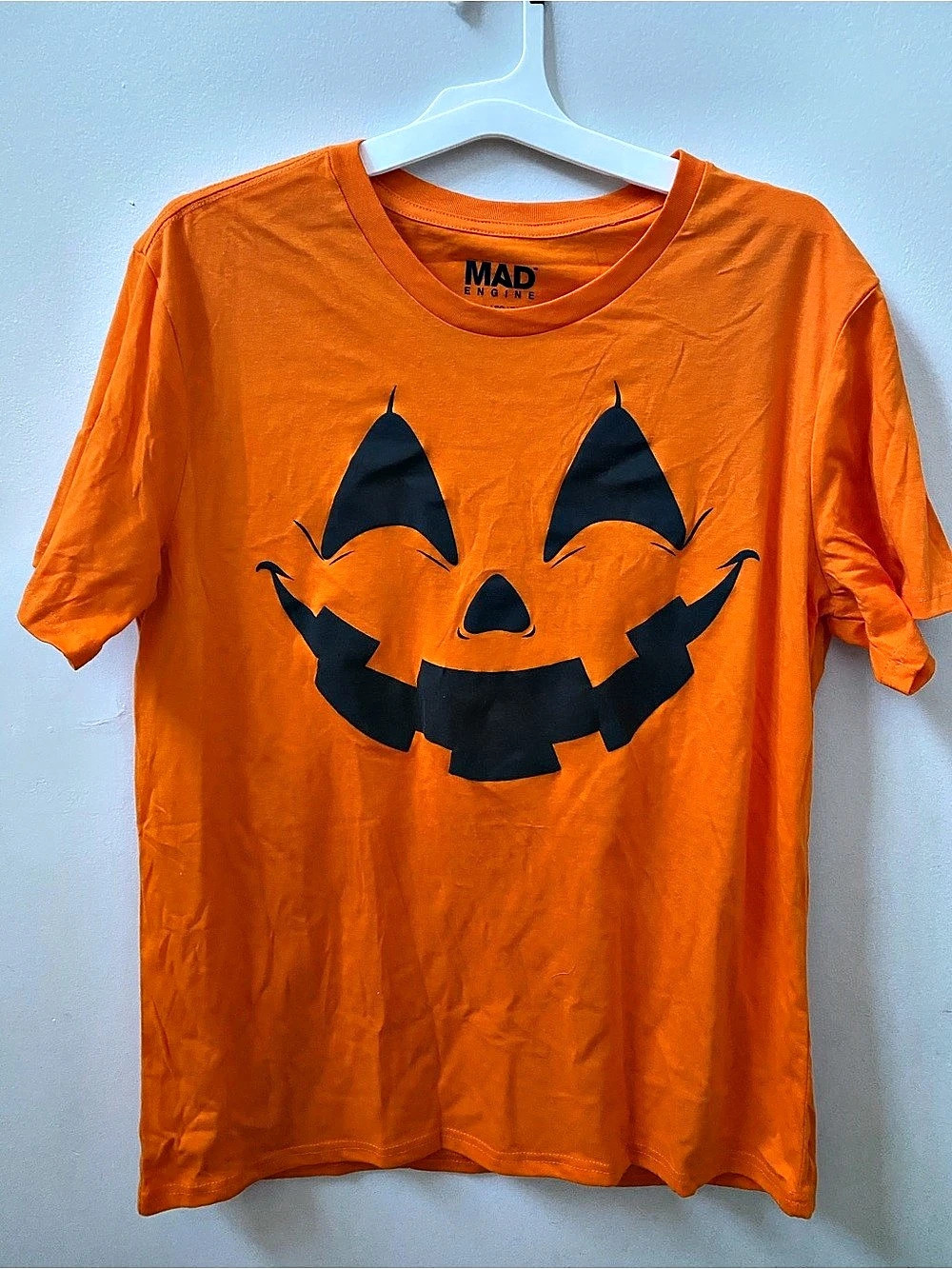 MAD Pumpkin Graphic Short Sleeve Tee size XL